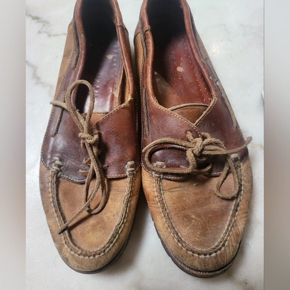 Cole haan deck boat shoes 9.5